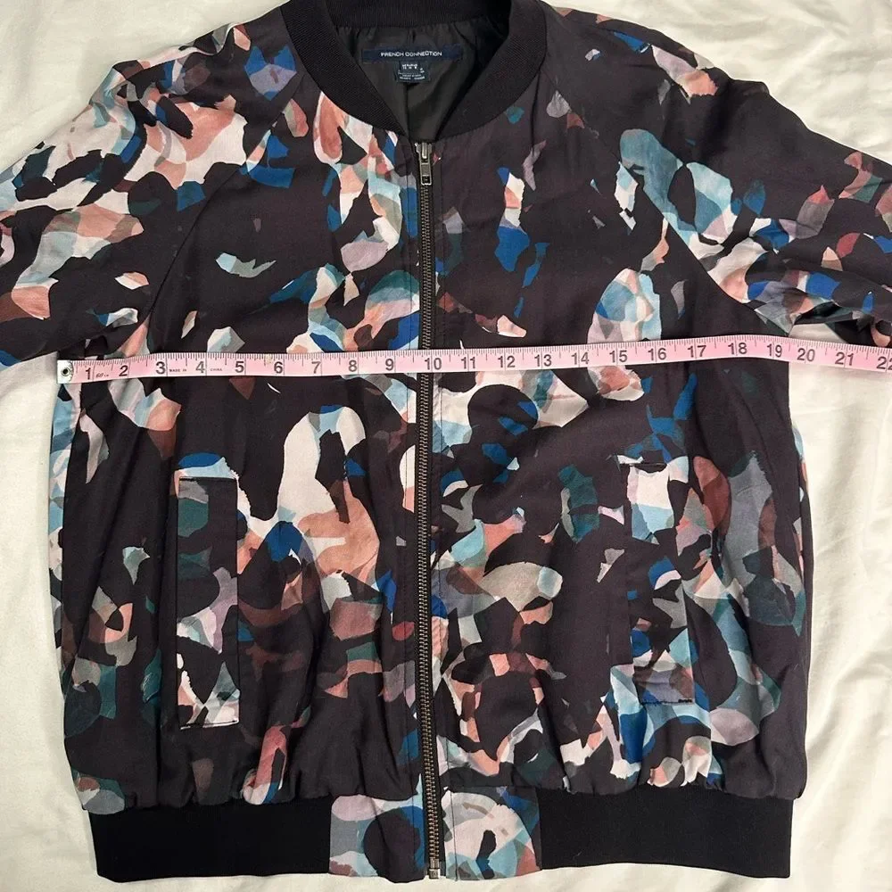 FRENCH CONNECTION Abstract Print Bomber Jacket US 8 Lightweight Lyocell Chic EUC - Picture 5 of 12